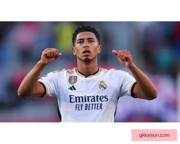 贝林厄姆在皇马首秀中表现出色,备受期待的状态引人关注 贝林厄姆在皇马首秀中表现出色,备受期待的状态引人关注