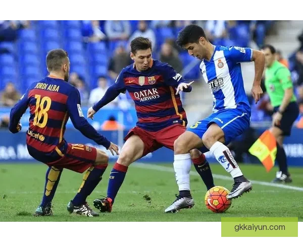 莱万特反击效率分析：在新赛季中表现稳健，状态逐步回暖